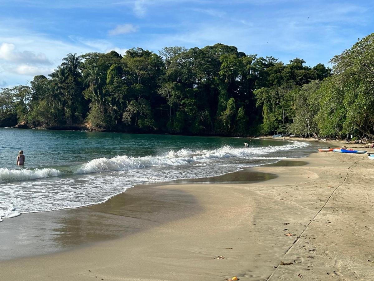Mecca Hotel Puerto Viejo de Talamanca Bagian luar foto