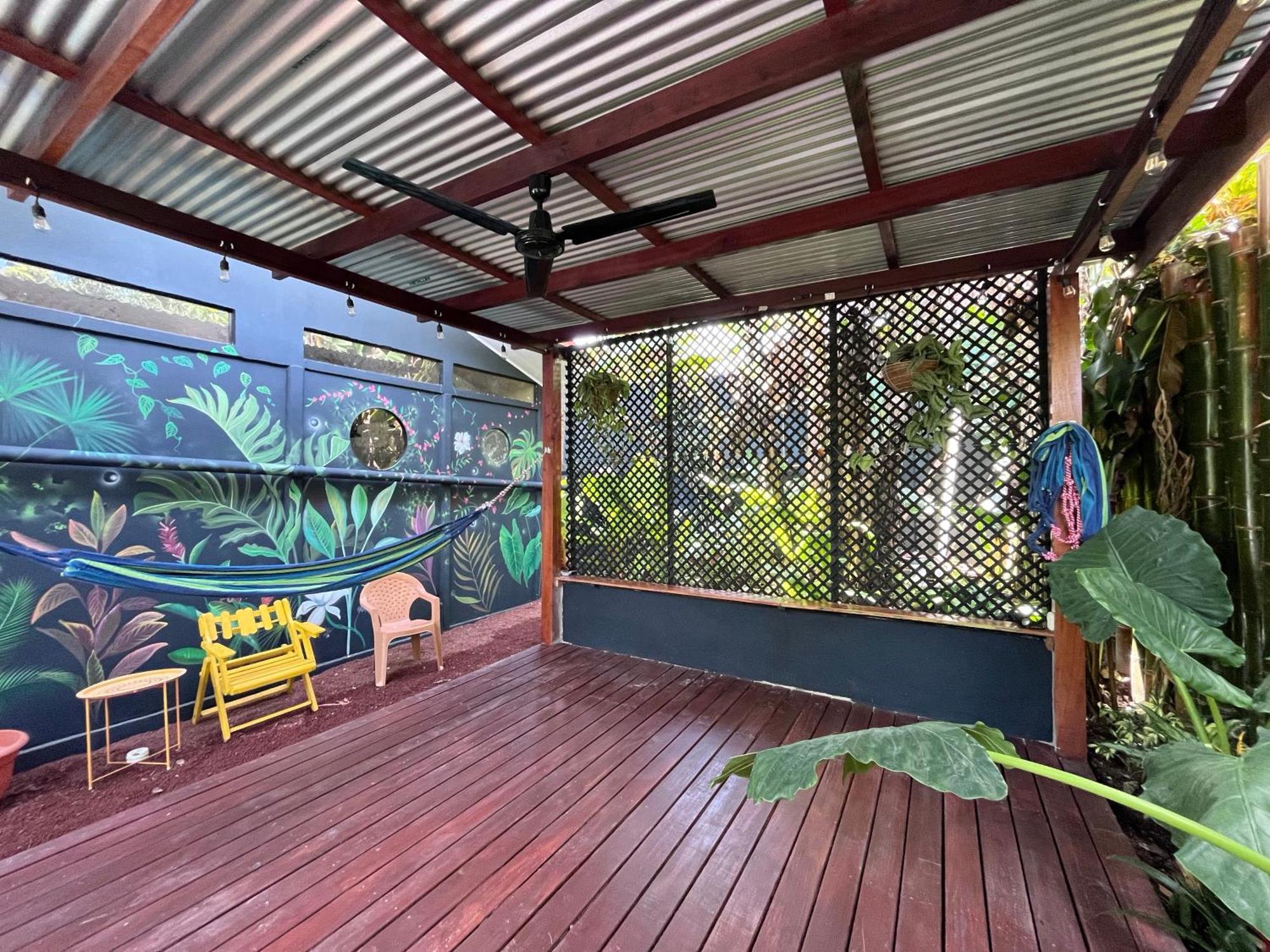 Mecca Hotel Puerto Viejo de Talamanca Bagian luar foto