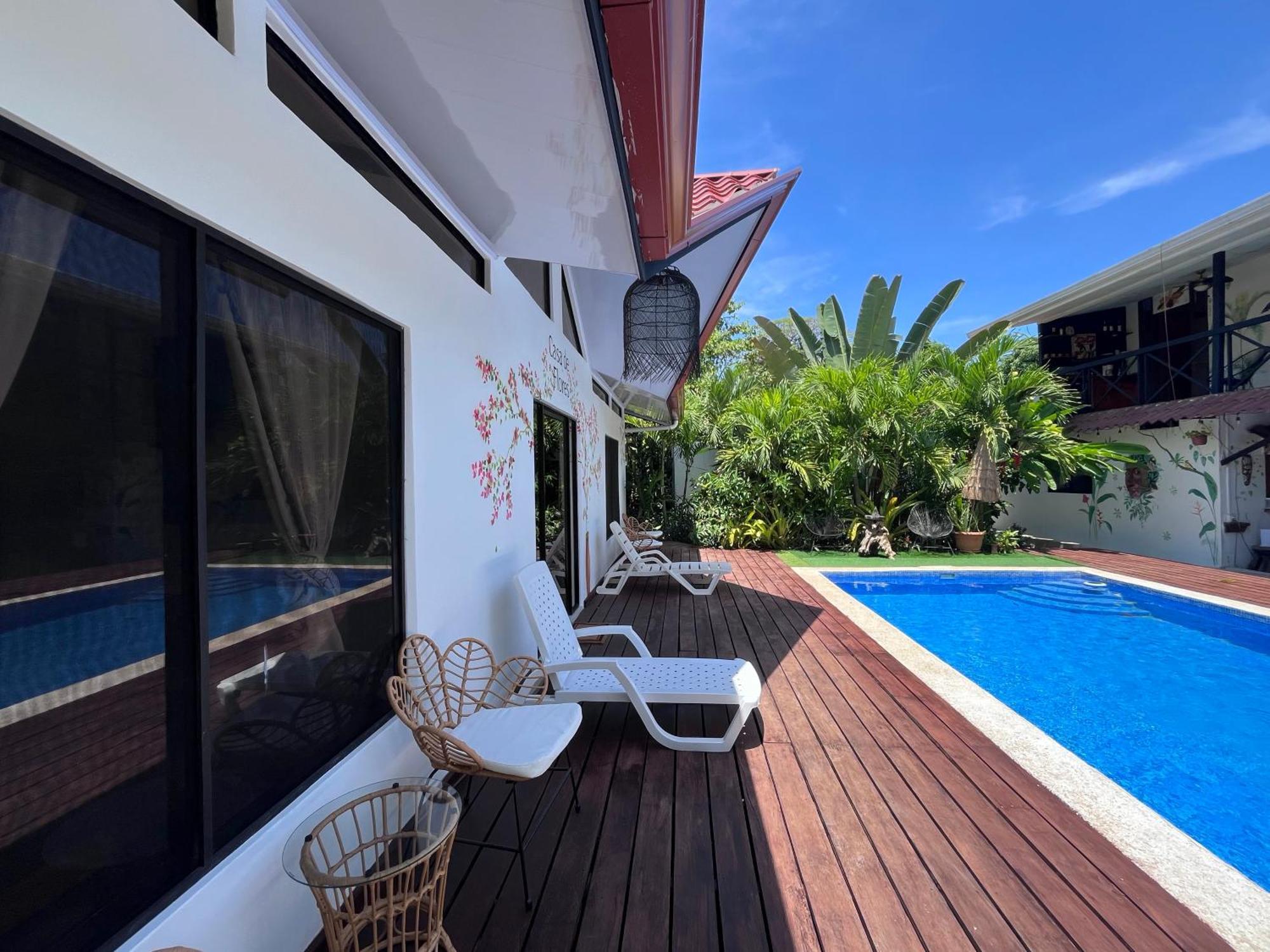 Mecca Hotel Puerto Viejo de Talamanca Bagian luar foto