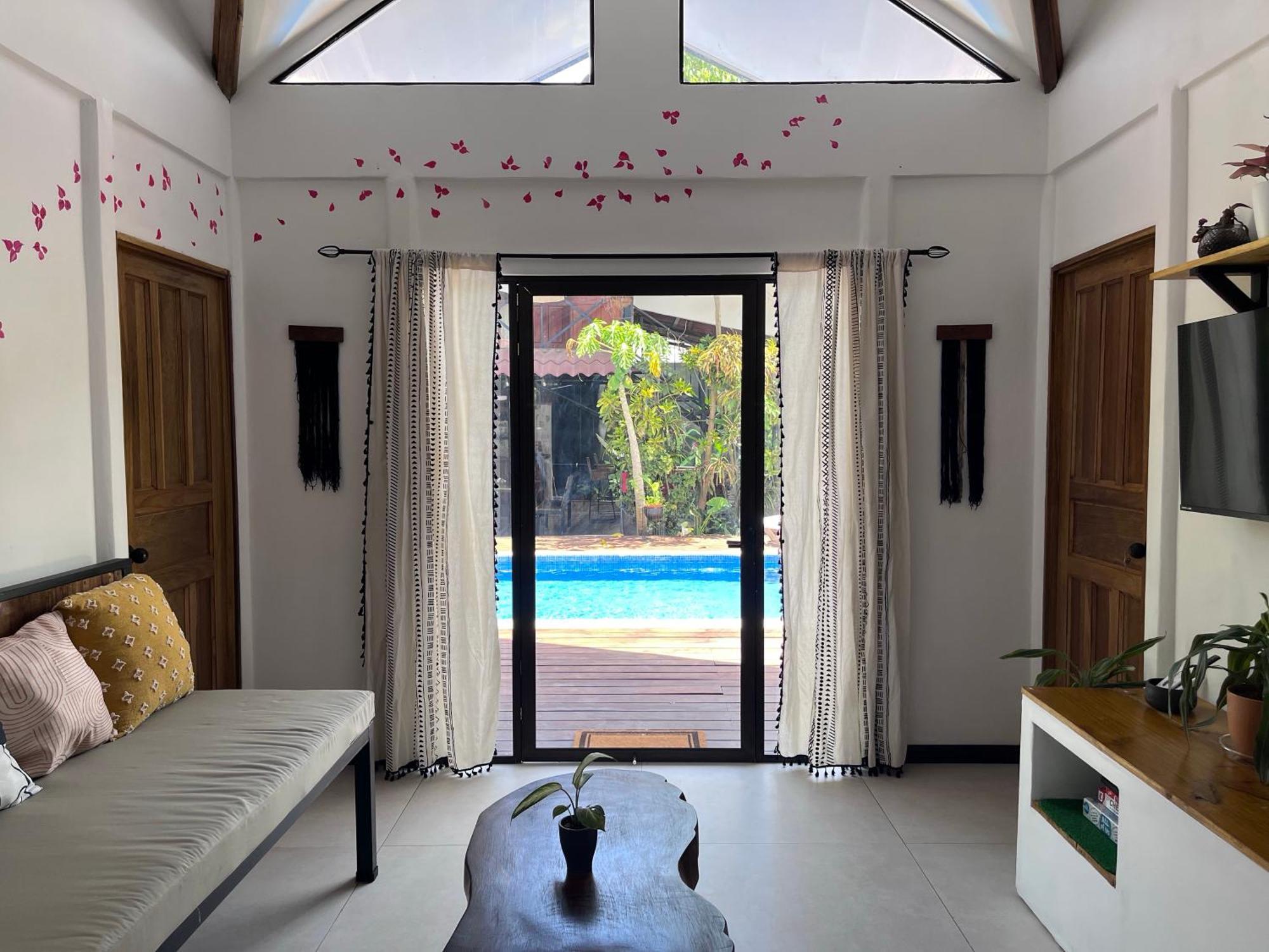 Mecca Hotel Puerto Viejo de Talamanca Bagian luar foto