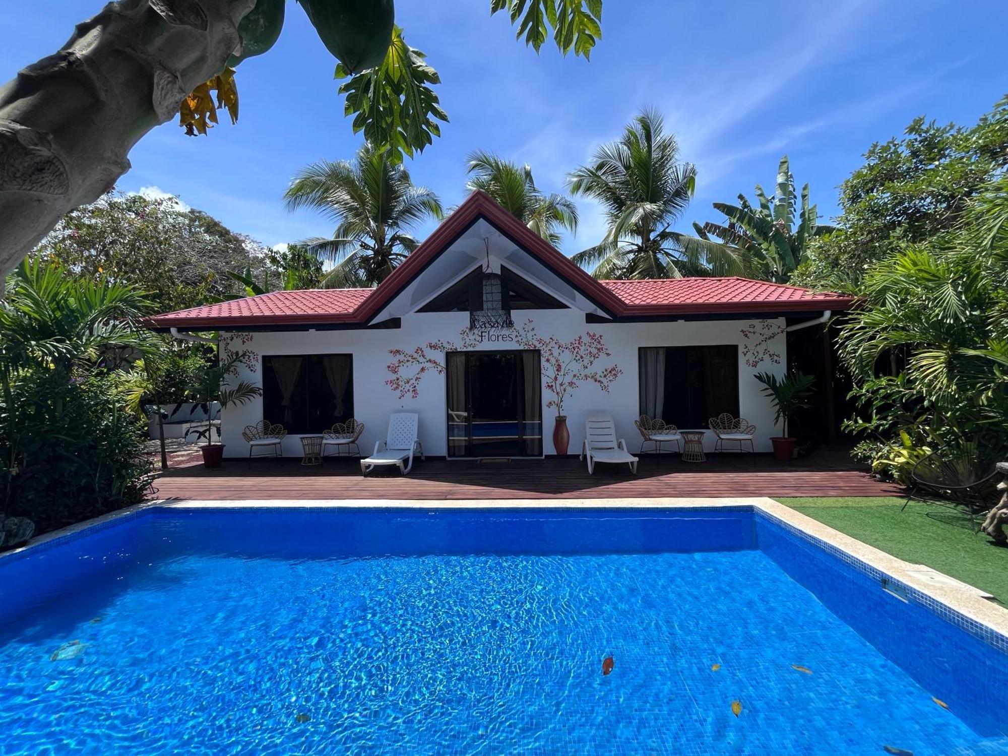 Mecca Hotel Puerto Viejo de Talamanca Bagian luar foto